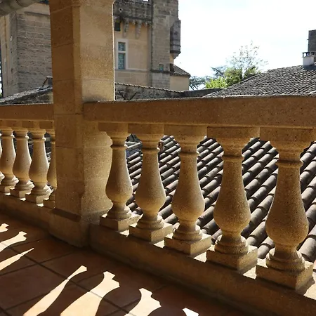 Face Au Château De Montaren, à 5 Min D'uzès *
