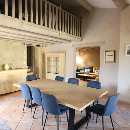 Apartment 2 Balcon Provencal Face Au Chateau De Montaren, A 5 Min D'uzes *