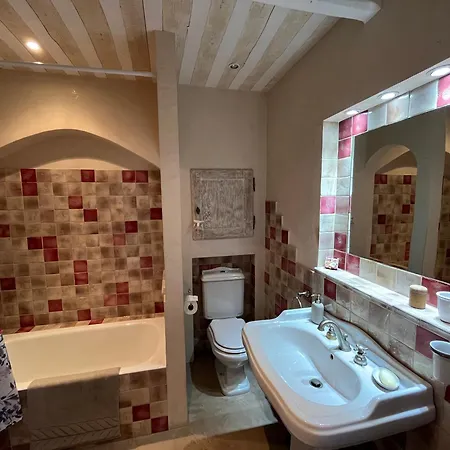 2 Balcon Provencal Face Au Chateau De Montaren, A 5 Min D'uzes Apartment *
