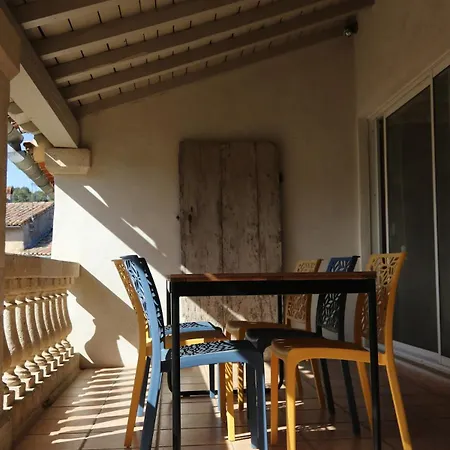 2 Balcon Provencal Face Au Chateau De Montaren, A 5 Min D'uzes Apartment