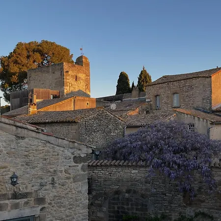 Apartment 2 Balcon Provencal Face Au Chateau De Montaren, A 5 Min D'uzes